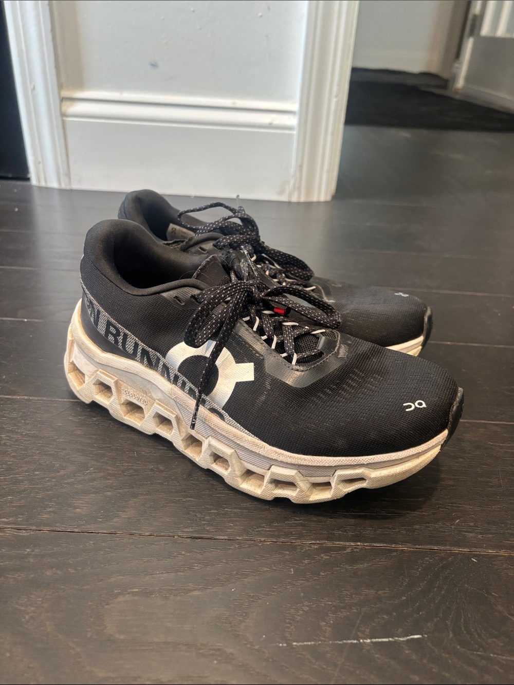 On Running Cloudtec Running Shoes - Black/White